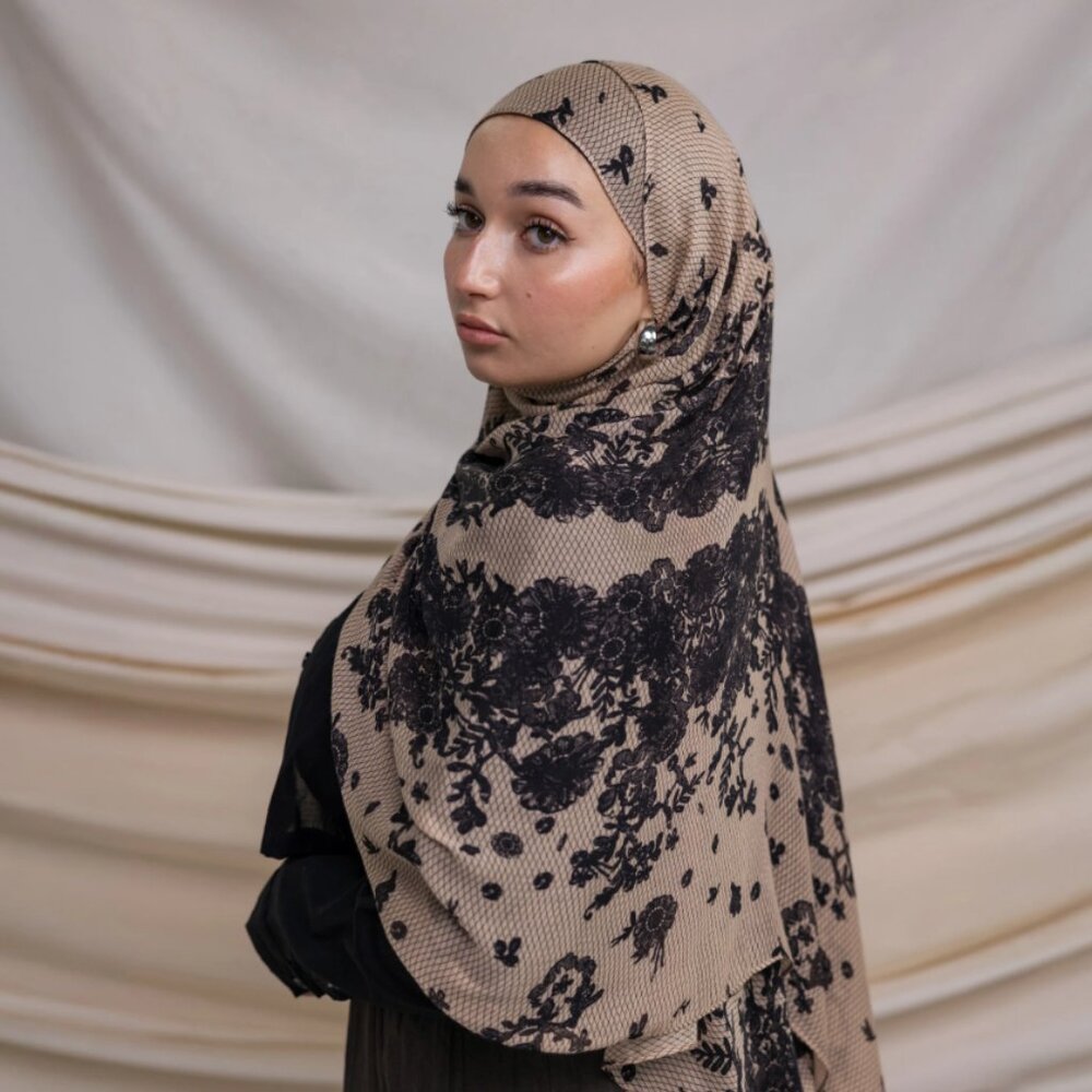 Vela Scarves Chantilly Lace - mini